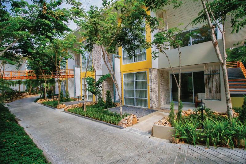 デラックススイート, Summer Luxury Beach Resort & Spa