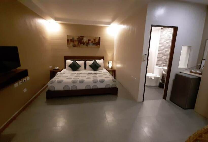 اتاق استاندارد با تخت بزرگ, Urban Sands Iloilo