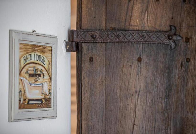 带花园景观的标准三人间, La Locanda Di Adele  Il Giardinetto B&b