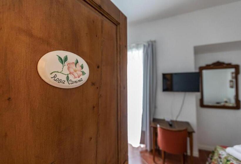 Трехместный Номер Стандарт Вид на Сад, La Locanda Di Adele  Il Giardinetto B&b