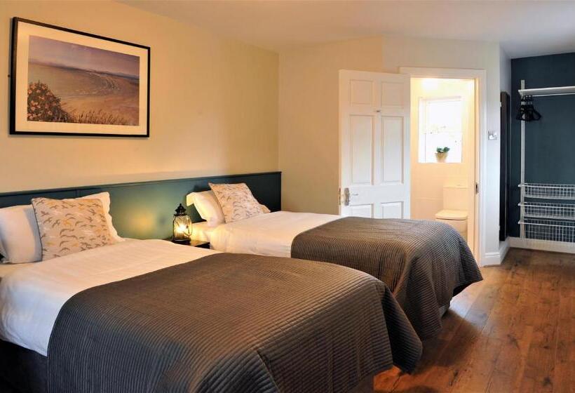 اتاق استاندارد یک نفره, The Gateway Lodge