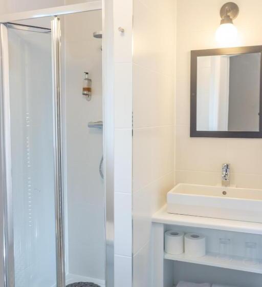 اتاق استاندارد یک نفره, The Gateway Lodge