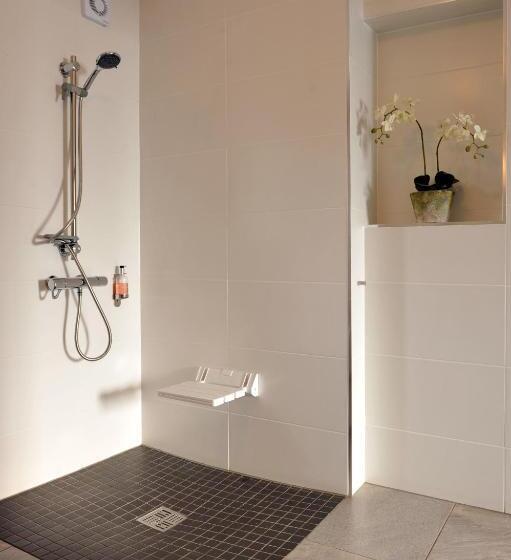 اتاق اکونومی, The Gateway Lodge