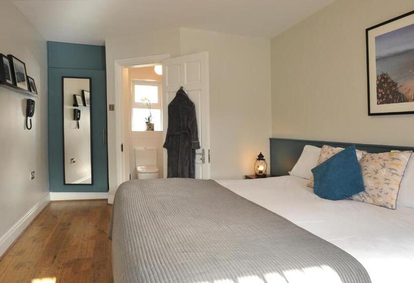 اتاق استاندارد یک نفره, The Gateway Lodge