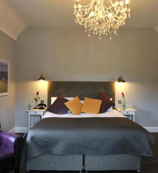 اتاق لوکس با تخت بزرگ, The Gateway Lodge