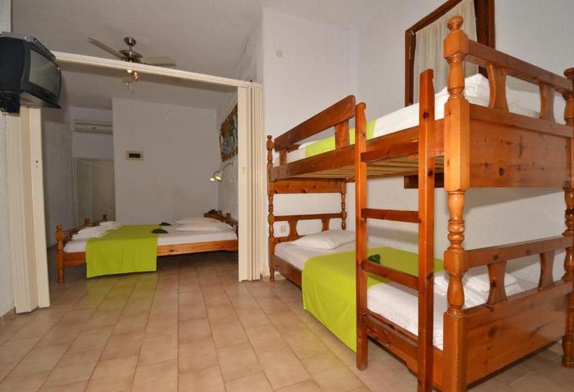 إستديو عائلى, Villa Kalliopi