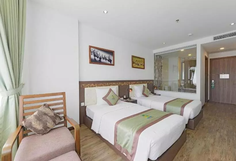 Deluxe room with river view, Ben Tre Riverside Resort