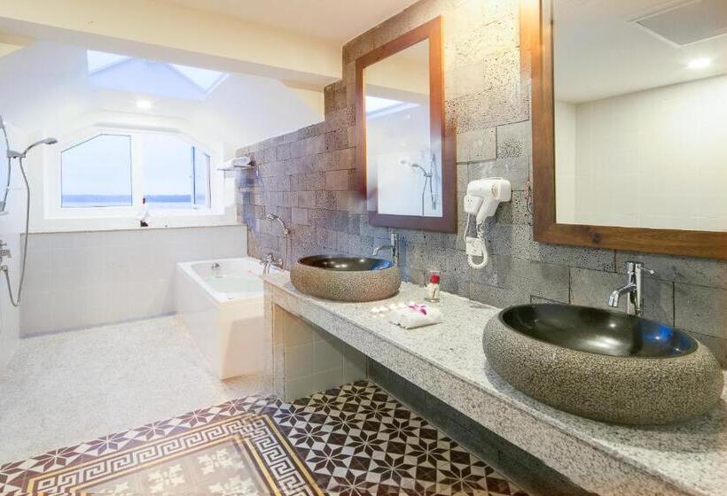 سوئیت با چشمانداز رودخانه, Ben Tre Riverside Resort