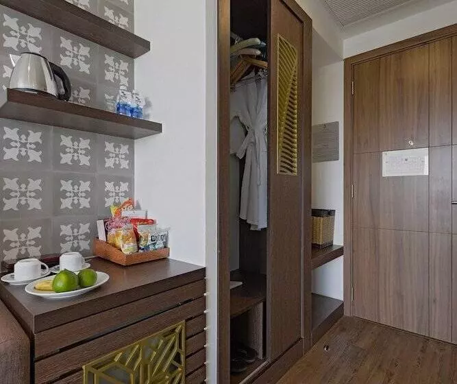 Deluxe room with river view, Ben Tre Riverside Resort