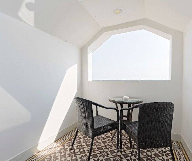 سوییت اجرایی, Ben Tre Riverside Resort