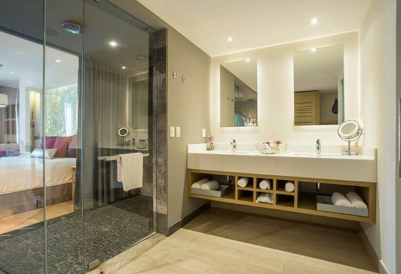 Junior Suite Club Vue Mer, Breathless Riviera Cancun Resort & Spa   Adults Only   All Inclusive