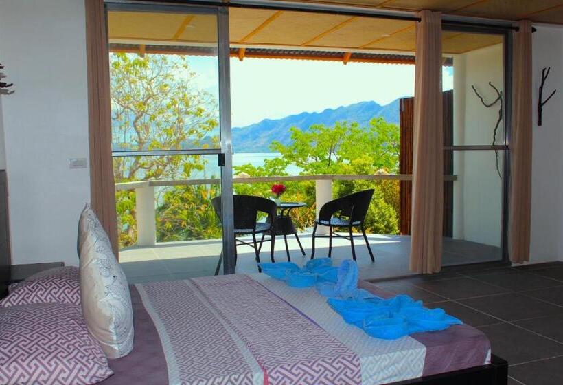 اتاق سوپریور با چشم‌انداز دریا, Chindonan Dive And Beach Resort