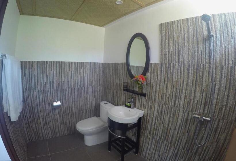 اتاق سوپریور با چشم‌انداز دریا, Chindonan Dive And Beach Resort