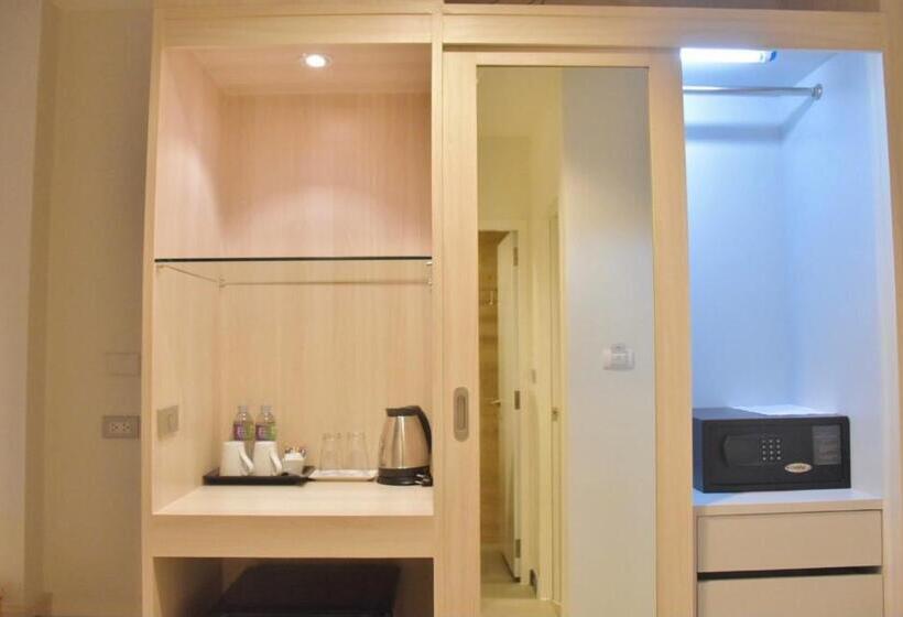 디럭스 룸 킹사이즈 침대, Bangsaen Heritage