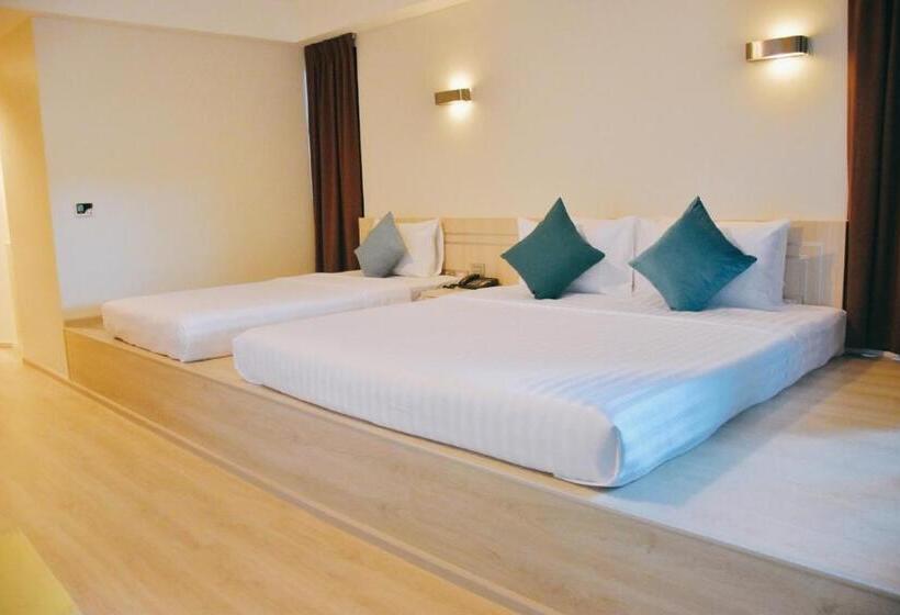 디럭스 룸 킹사이즈 침대, Bangsaen Heritage