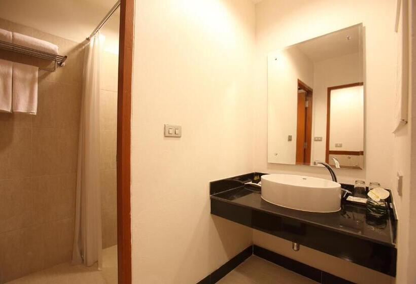 주니어 스위트, Bangsaen Heritage