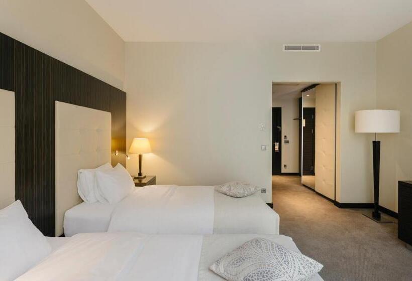 اتاق استاندارد, Crowne Plaza   Borjomi, An Ihg