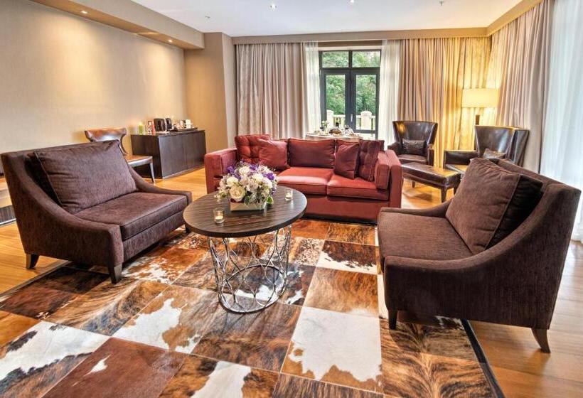 Junior suite with river view, Crowne Plaza   Borjomi, An Ihg