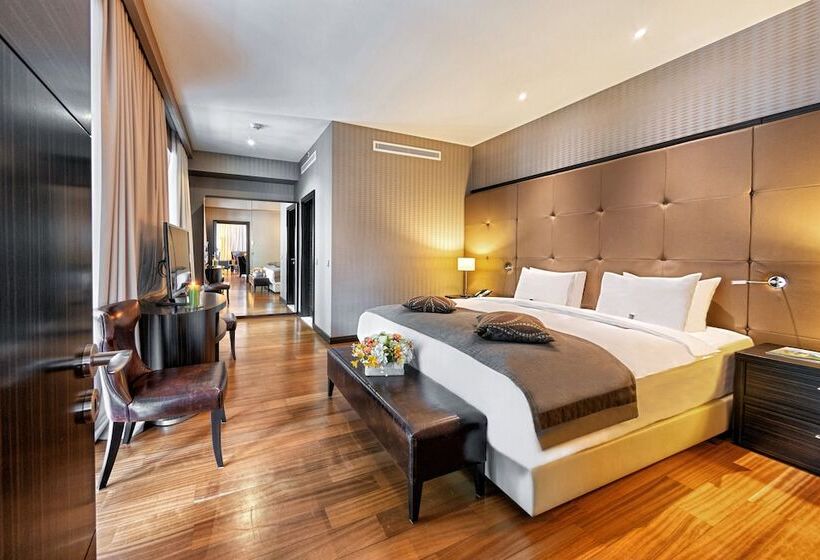 Junior suite with river view, Crowne Plaza   Borjomi, An Ihg