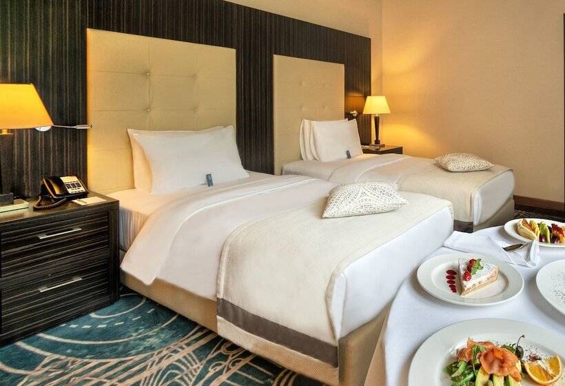 اتاق پریمیوم با بالکن, Crowne Plaza   Borjomi, An Ihg