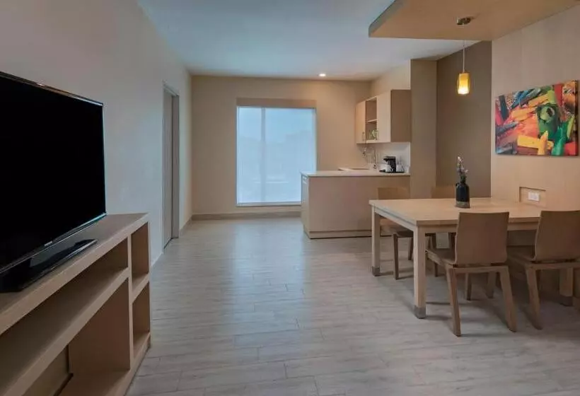 سوئیت با تخت بزرگ, Hyatt Place Tegucigalpa