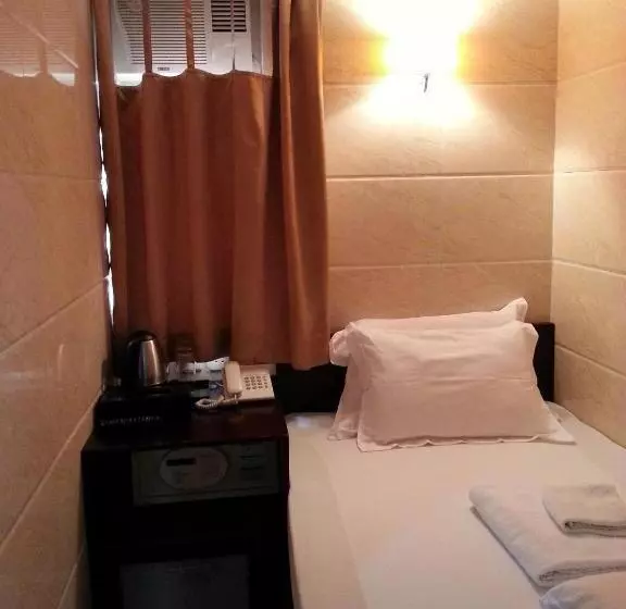 اتاق استاندارد یک نفره, Joyous Guest House