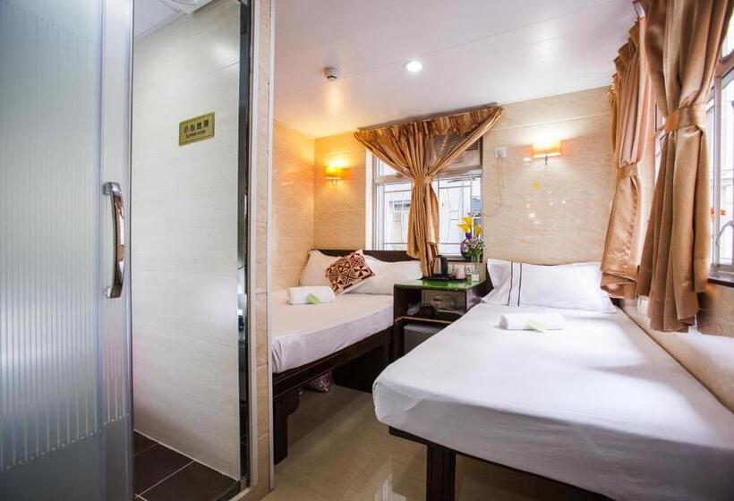 اتاق استاندارد سه نفره, Joyous Guest House