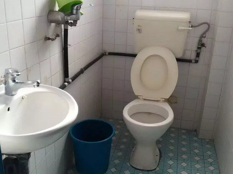 Pokój Standard, Kapit