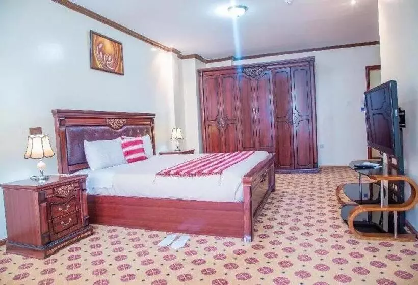 اتاق استاندارد با تخت بزرگ, Karisimbi