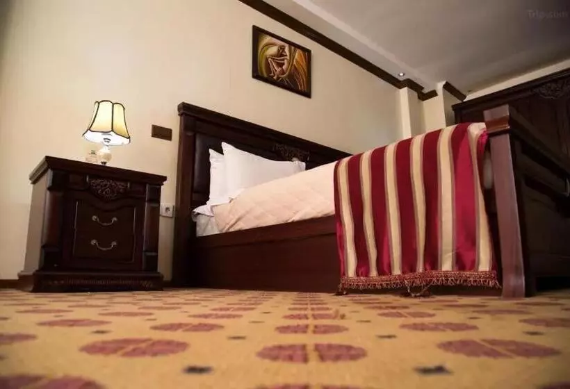 اتاق استاندارد با تخت بزرگ, Karisimbi