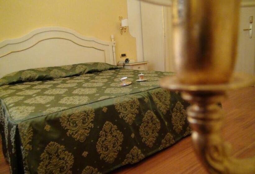 Номер Стандарт, La Campagnola 1926