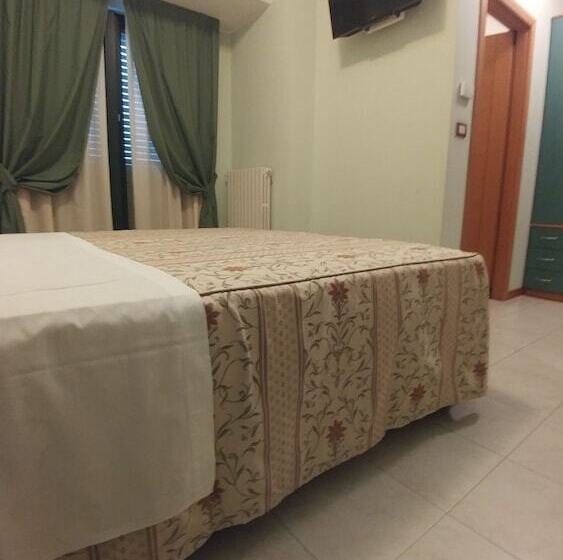 スタンダードルーム, La Perla