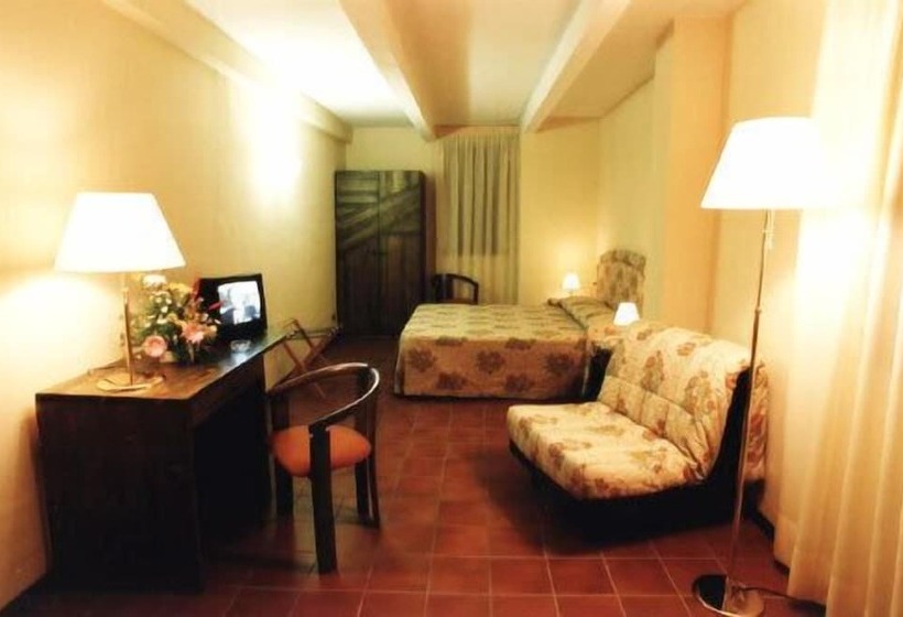 四人标准间, La Rocca