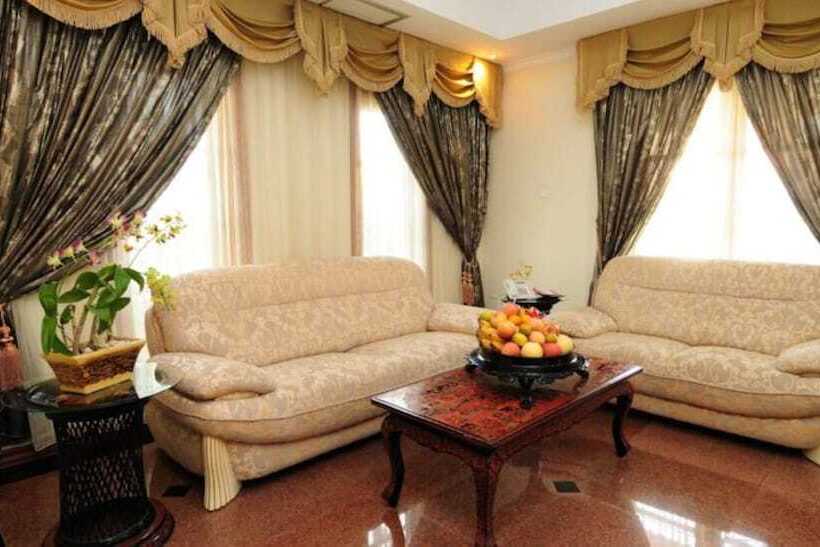 سوییت, The Hotel Myat Taw Win