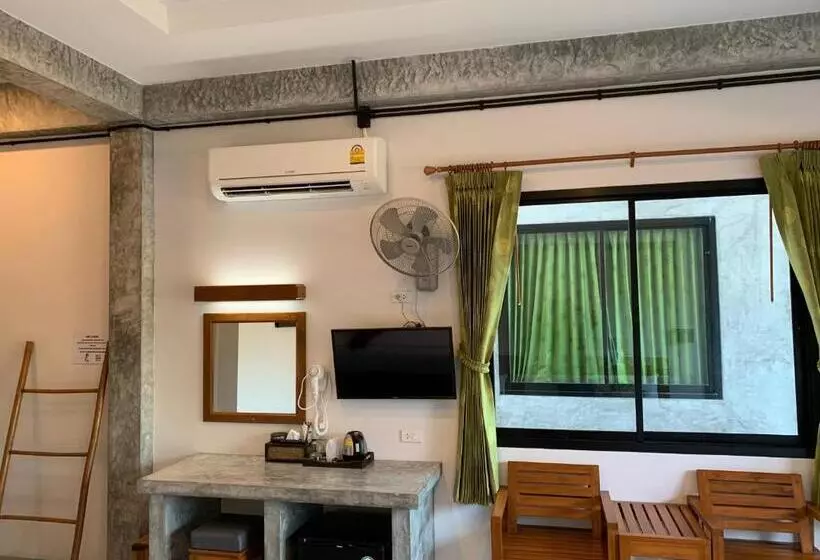 デラックスの4人部屋, Koh Tao Heritage