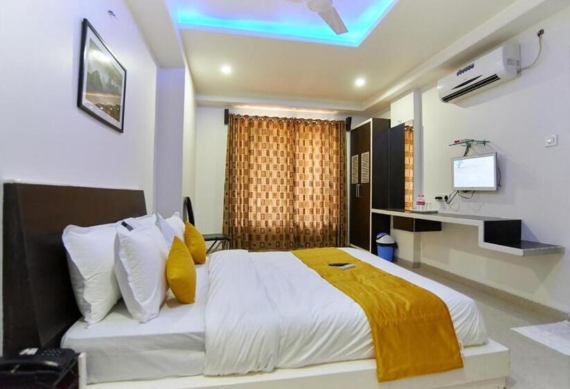 Camera Executive, Sai Bansi