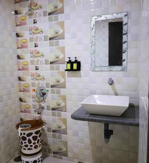 Tripla Executive, Sai Bansi