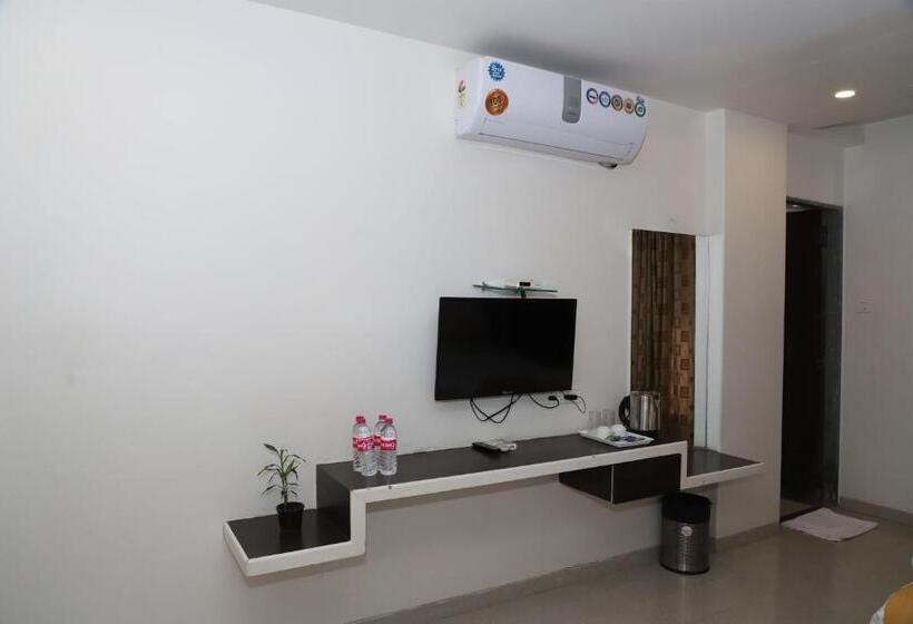 Tripla Executive, Sai Bansi