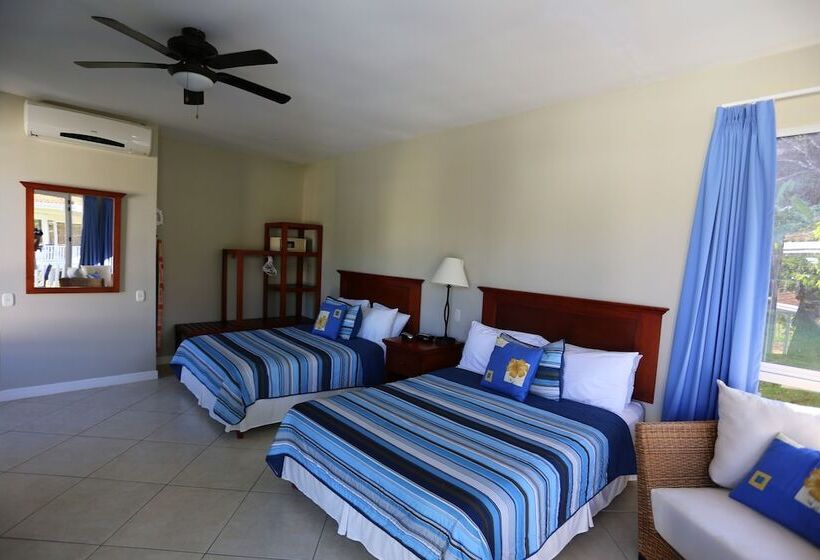 חדר דלוקס, The Hideaway