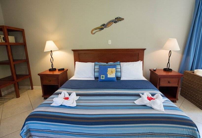 חדר דלוקס, The Hideaway