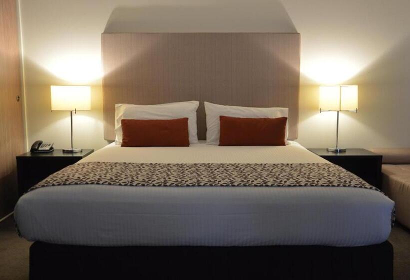 استودیوی استاندارد, Cbd Executive Apartments