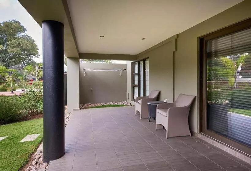 庭の見える１ベッドルームアパートメント, Dynasty Forest Sandown Serviced Apartments & Self Catering