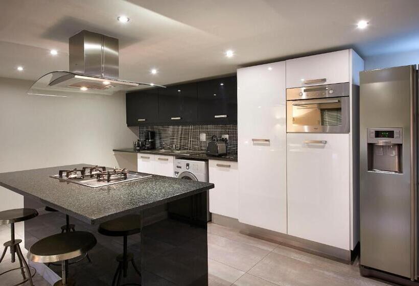 Апартаменты 1 Спальня Вид на Сад, Dynasty Forest Sandown Serviced Apartments & Self Catering