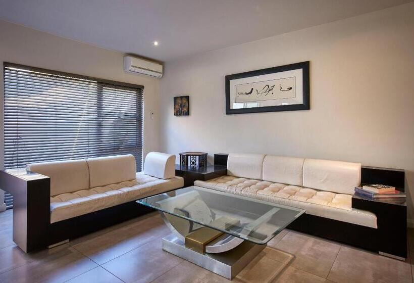 آپارتمان 1 خوابه با بالکن, Dynasty Forest Sandown Serviced Apartments & Self Catering