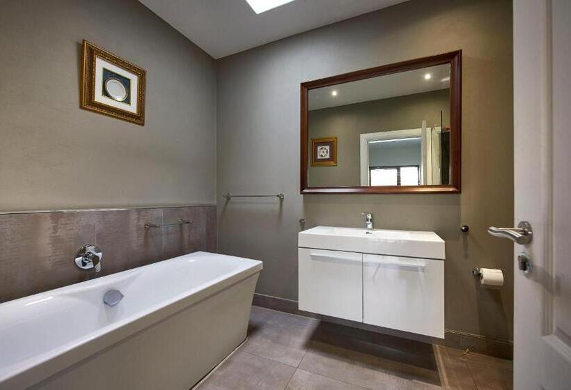 آپارتمان 1 خوابه با بالکن, Dynasty Forest Sandown Serviced Apartments & Self Catering