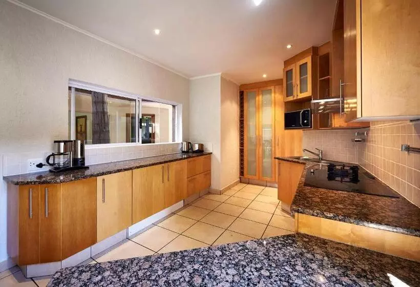 １ベッドルームのスーペリアアパートメント, Dynasty Forest Sandown Serviced Apartments & Self Catering