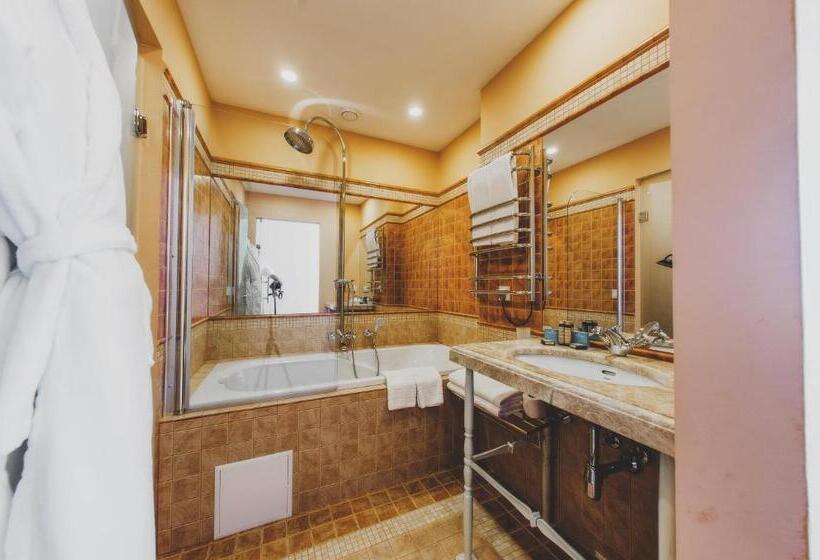 اتاق استاندارد با چشمانداز دریا, Boutique Hotel Portofino