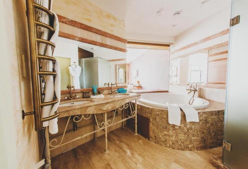 سوییت, Boutique Hotel Portofino