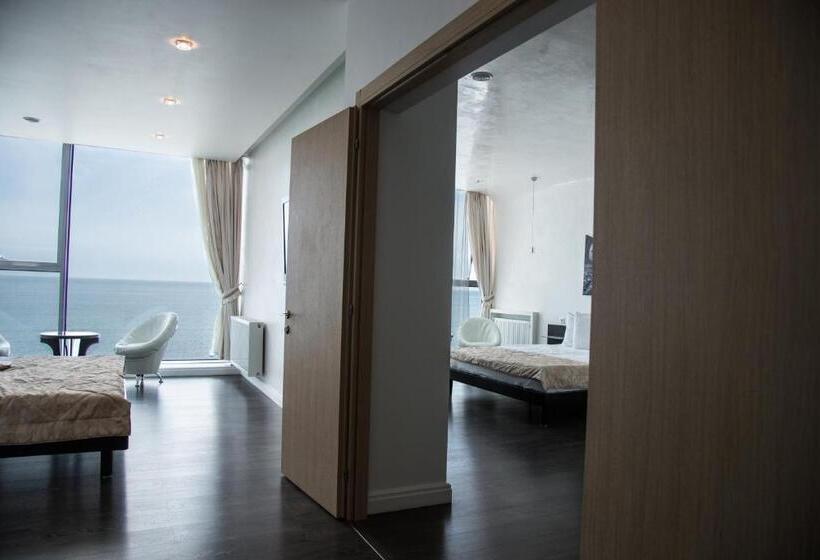 اتاق خانوادگی با چشمانداز دریا, Boutique Hotel Portofino