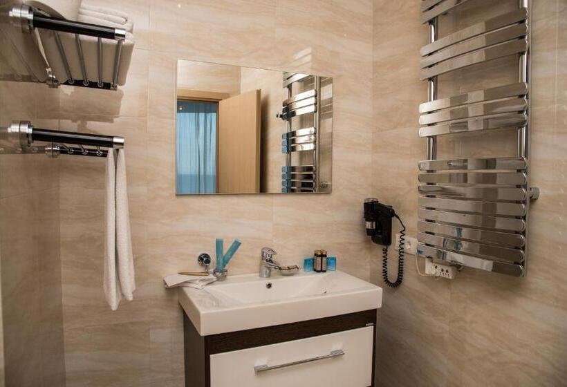 اتاق خانوادگی با چشمانداز دریا, Boutique Hotel Portofino